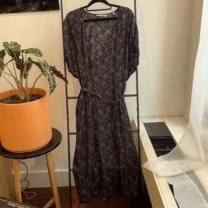 Vince cross wrap tie black paisley silky dress